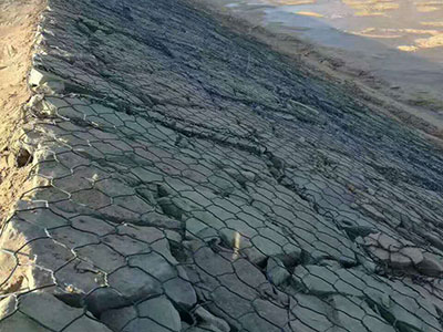 護坡石籠網工程案例圖片3